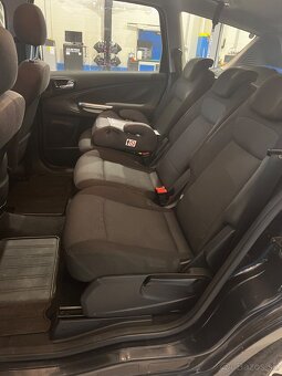 Ford S-MAX 2.0 TDCi (96 kW) – Automat / 7-miestny / Čierna m - 18