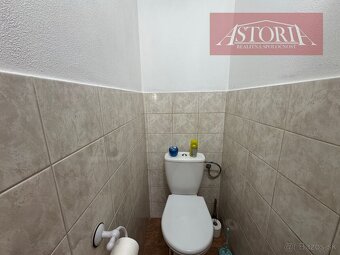 PREDAJ Rodinný dom v centre mesta Turany, s krásnym pozemkom - 18