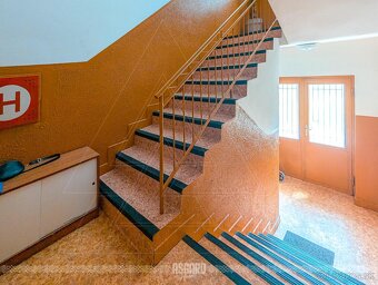 Polyfunkčná budova s bytmi pri hlavnej ceste v Ružindole - 18