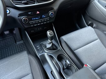 HYUNDAI TUCSON 1.6 GDI SMART/ 60 000 km/ 1.MAJITEĽ/ NEBÚRANÉ - 18