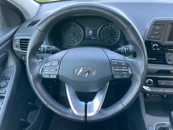 Hyundai i30 Com. 1.6CRDi 85kW 1.maj. ČR DPH - 18