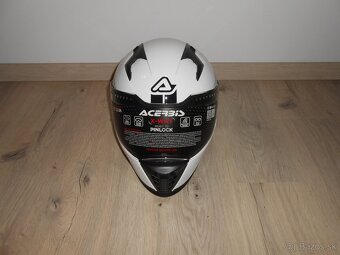 Predam krasny uplne novy damsky moto komplet o velkosti XS - 18