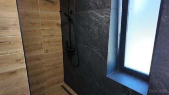Zrekonštruovaný dom v tichej lokalite s veľkým potenciálom - 18