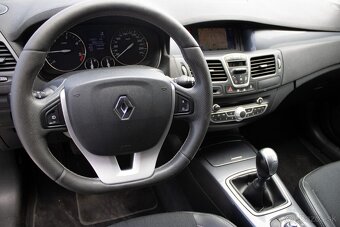 Renault Laguna Grandtour Grand 2.0 dCi Black Edition - 18