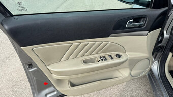 Alfa Romeo 159 1.9 JTD Medium - 18