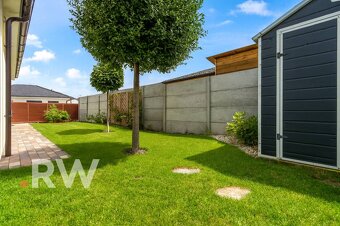 Rezervované Moderný 3-izbový rodinný dom v Slovenskom Grobe - 18