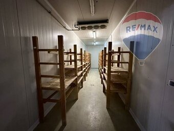 KOZÍ VŔŠOK Výrobný a skladový objekt so strategickou dopravn - 18