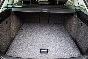 Škoda Octavia Combi 2.0FSI 4x4 Scout - 18