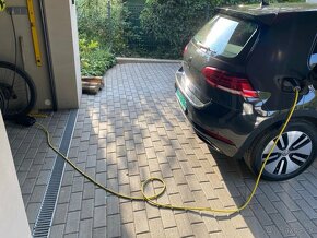 Predám elektrický Golf vo výbornom stave - 11000Eur bez DPH - 18
