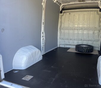 Peugeot Boxer 2.2 HDi 335 L2H2 Komfort 130 s odpočtom DPH - 18