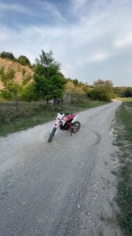JJM Y125 - 18