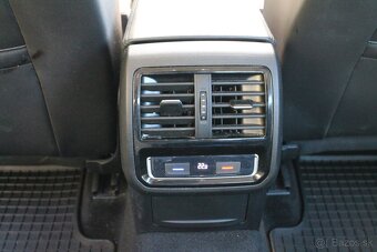 Volkswagen Passat 2.0 TDI Elegance DSG - 18