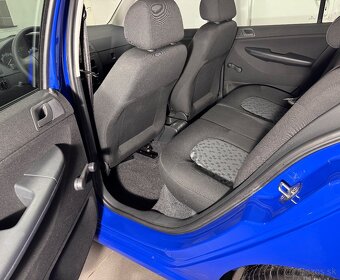 Škoda Fabia Classic 1.2 HTP Rok výroby: 2006 Najeto: 2,075 k - 18