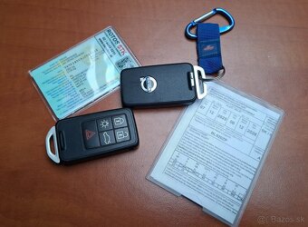 Volvo V60 Cross Country D4 Momentum AWD - 18