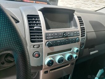 Nissan Pathfinder - 18