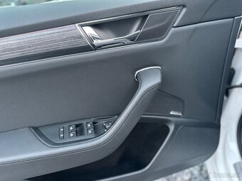 ŠKODA SUPERB 2.0 TDI 110 KW TAŽNÉ COCKPIT TAŽNÉ CANTON m2021 - 18