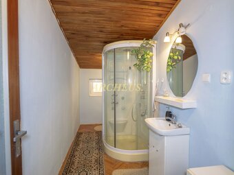 RODINNÝ DOM S GARÁŽOU, POZEMOK 781 m2, SVIDNÍK - 18