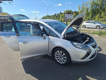 Opel Zafira Tourer 2.0 CDTi ECOTEC 130k Cosmo - 18