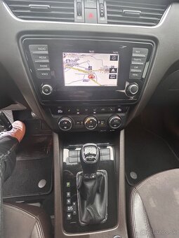 Škoda Octavia Combi 2.0 TDI L K DSG - 18