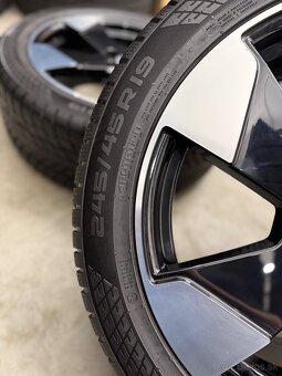 Zimná sada Volvo EX30 - 5x108 R19 , 245/45/19 - 18
