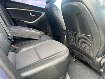 Hyundai i30 CW combi 1.6crdi - 18