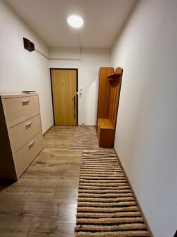 Veľký 3-izb.byt Jedlíková, loggia, internet, energie - 18