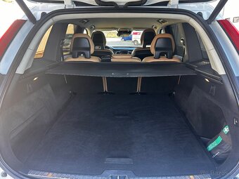 Volvo XC90 D5 2.0 AWD A/T8 - 18