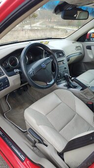 Volvo V70 P2 D5 120kw - 18