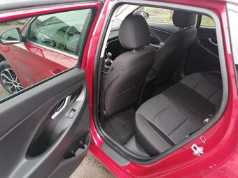 Hyundai I30 Family 50000 3/2021 1.5 benzin - 18