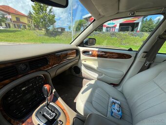 JAGUAR XJ 3.2 V8 Executive 1998 Benzín 174kw A/T - 18