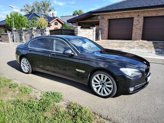 BMW 730d  LONG F02 - 18