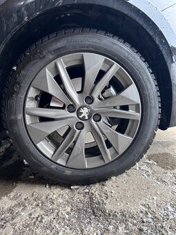 Peugeot 208 1.2 PureTech 100 GT EAT8 - 18