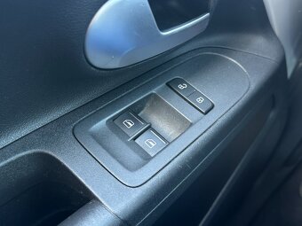 Volkswagen Up Move Up 1.0 MPi - 18