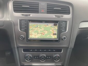 Volkswagen Golf VII 1.2 TSI 63kW,NAVI, 2015,106903km - 18