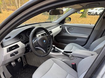 BMW E90 318i - 18
