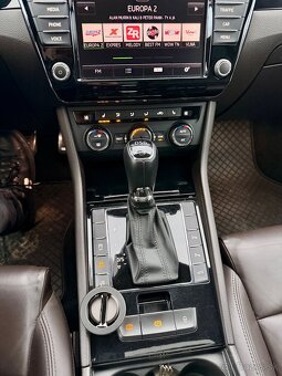 Škoda Superb 2.0TDI DSG 2015 Laurin & Klement - 18