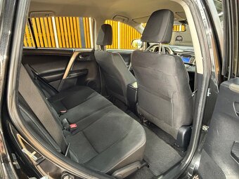 Toyota RAV4 2.0 l D-4D Active - 18