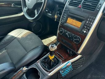 Mercedes-Benz B180 - 18