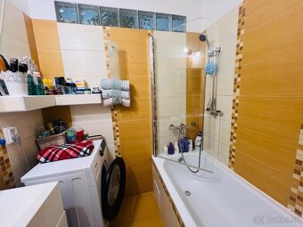 Na predaj 3 izbový zrekonšt.a zariadený byt v Brezne s balk. - 18