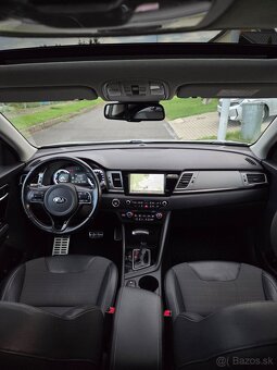 Kia Niro 1.6 GDI Automat - 18