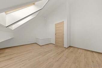 5-IZB.RODINNÝ DOM NA PRENÁJOM, 145M², ZÁHRADA - 18