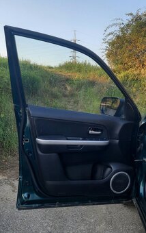 Predám  Suzuki Grand Vitara 1.9 DDiS JLX-A - 18