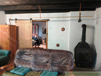 Vidiecka dvojpodlažná chalupa v katastri obce Lubina na pr - 18