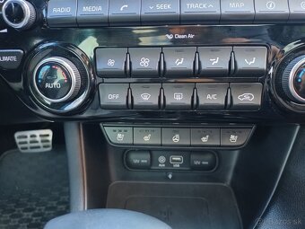Kia Sportage 2.0 CRD, GT line , 1.majitel - 18