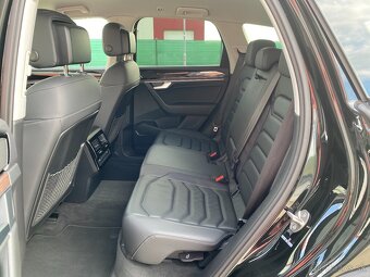 Volkswagen Touareg 3.0 V6 TDI Elegance 4Motion DPH - 18
