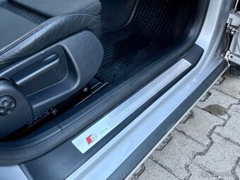 Audi a4 b7 2.0 TDI 103kw MT/6 3x Sline - 18