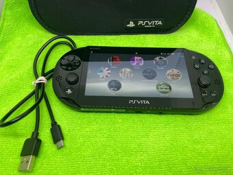 PS VITA PCH-2016 - LCD displej +8gb karta - 18