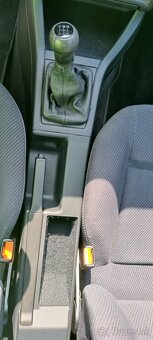 Audi 80 1.6 i - 18