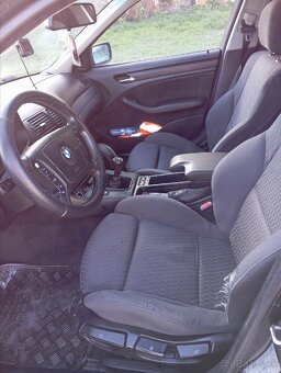 🏁 Predám BMW 318i E46 – čierna elegancia s dušou
 - 18
