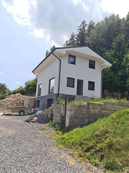 Novostavba v obci ,, Badín (prebieha kolaudácia) Badín - 18